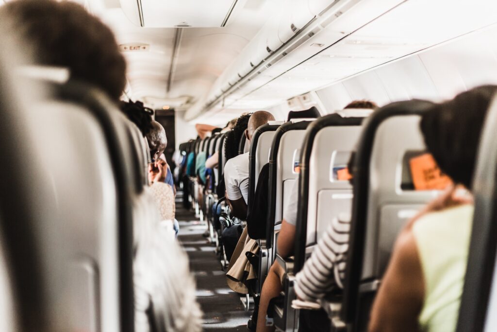 Flight Hacker Fare - Blog Zebra - Gerrie Van Der Walt Unsplash